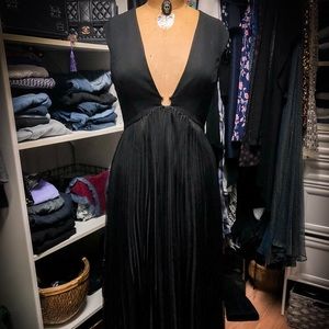 Timeless beauty stunning Halston Heritage Gown.